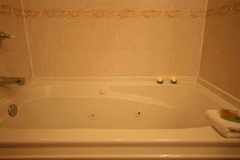 Algonquin By Tremblant Sunstar Apartment Mont-Tremblant Bagian luar foto