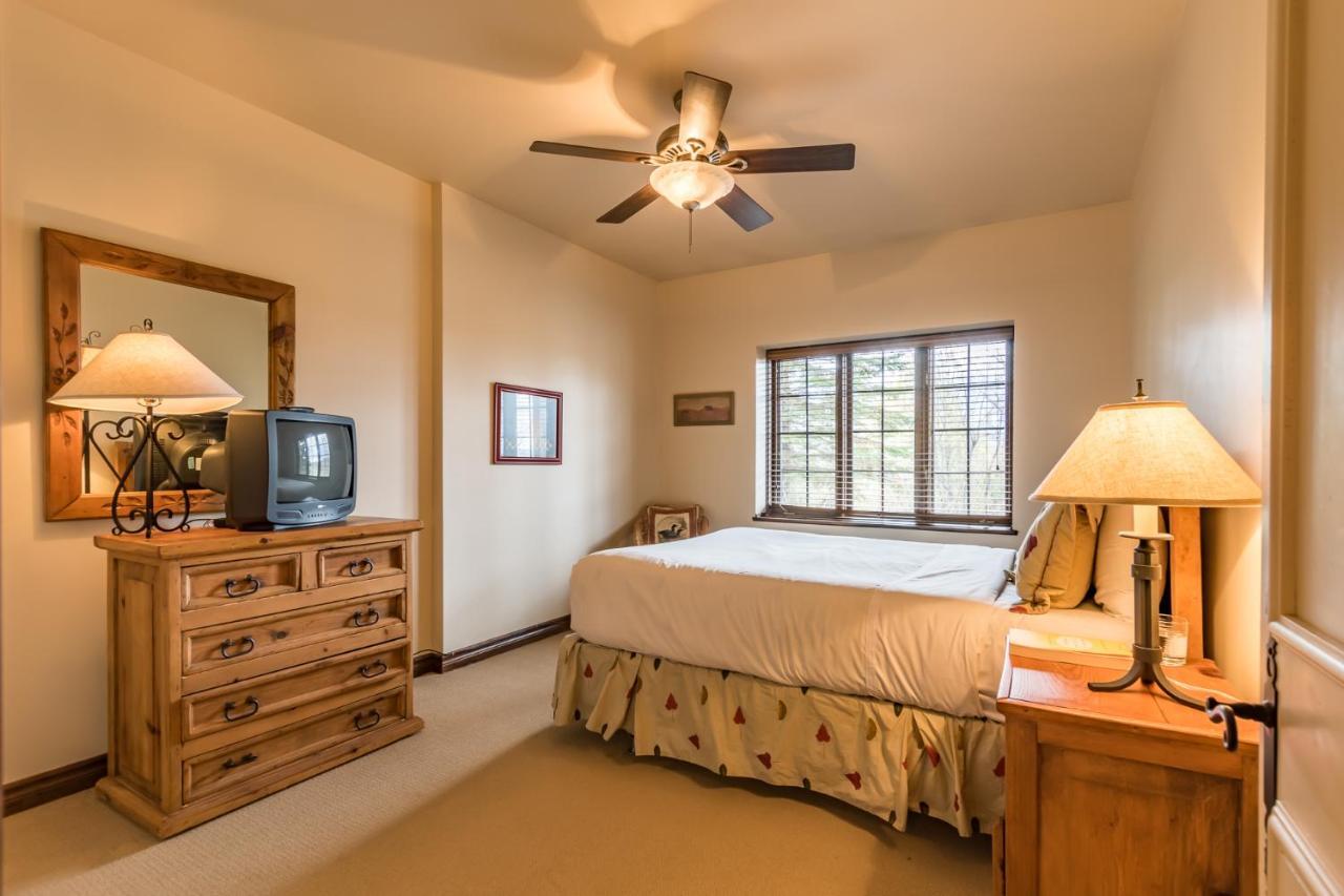 Algonquin By Tremblant Sunstar Apartment Mont-Tremblant Bagian luar foto